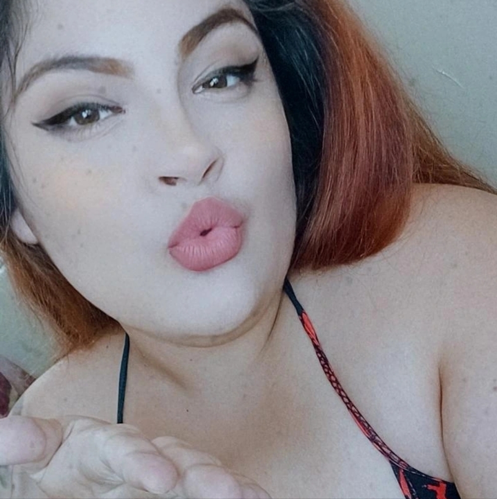 Meet your Posher, Yvette